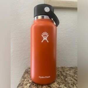 32 Oz Burnt Orange Hydro Flask with Straw